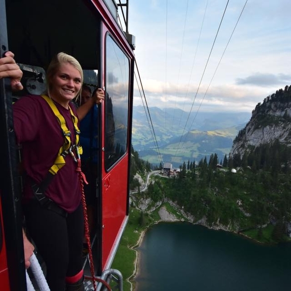 Meet your Posher, Sophie - Picture 5 of 5